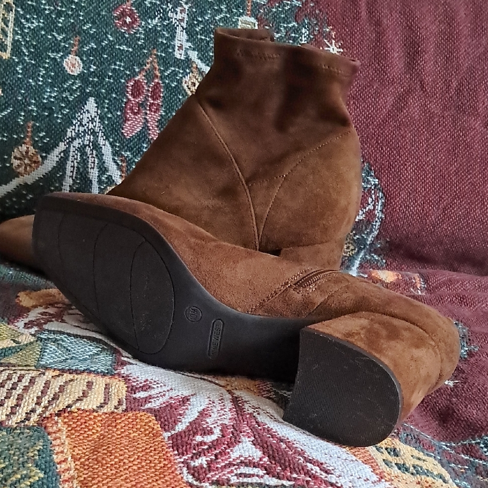 Nine West Chestnut Suede Heeled Boots